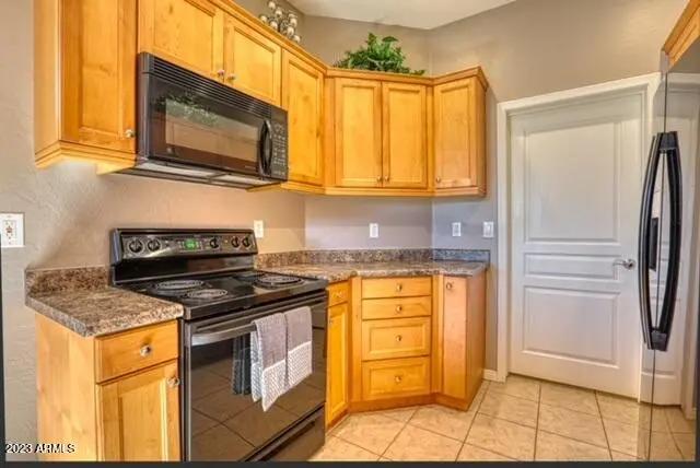 Real Estate Picture 11