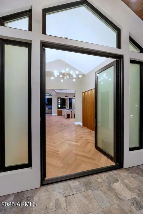 Real Estate Picture 5