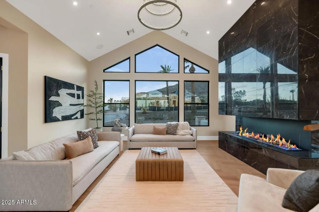 Real Estate Picture 16