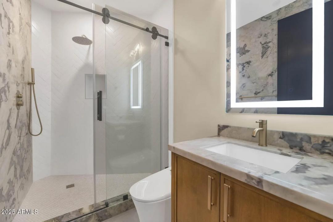 Real Estate Picture 30