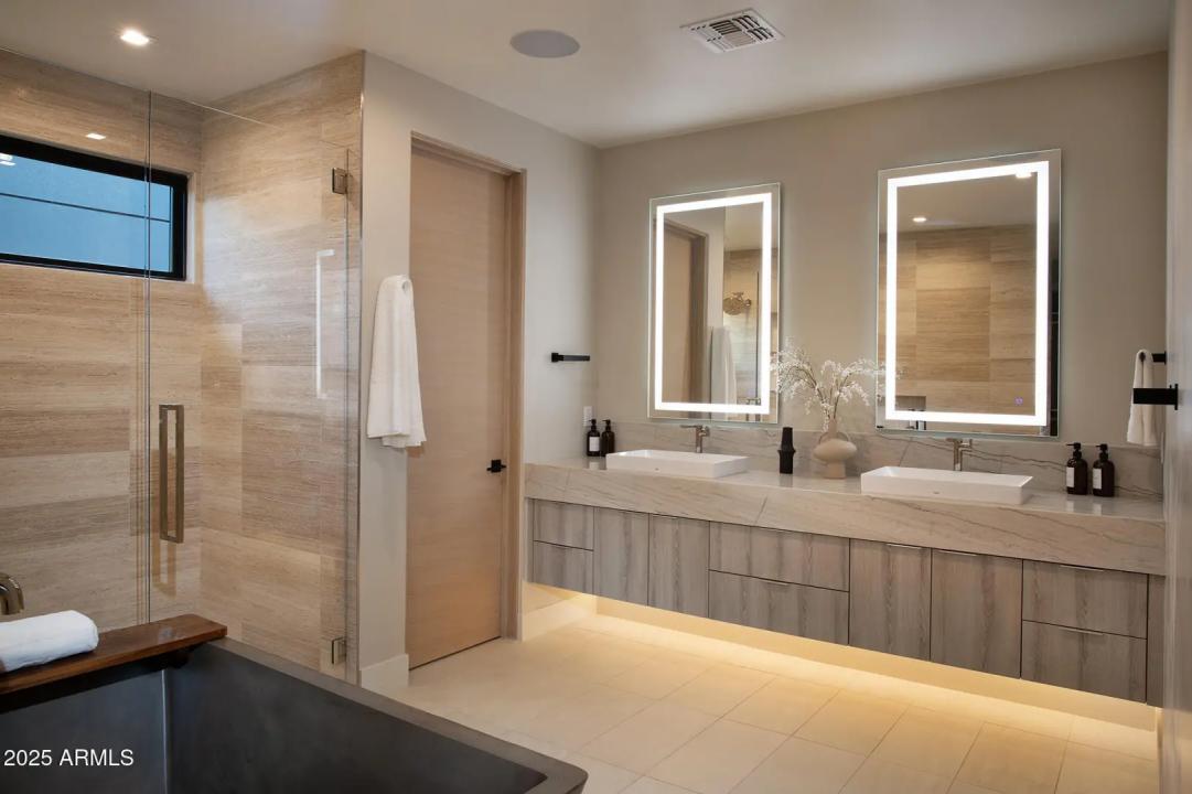 Real Estate Picture 20