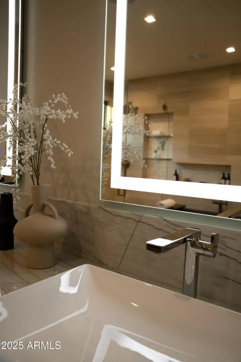 Real Estate Picture 21