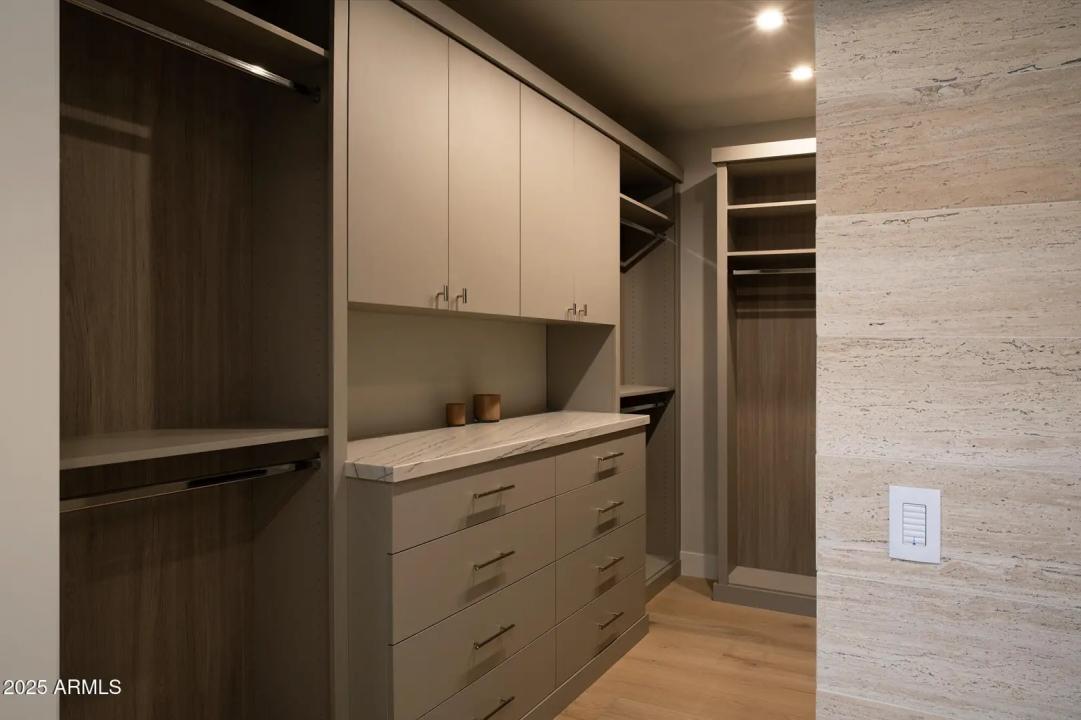 Real Estate Picture 26