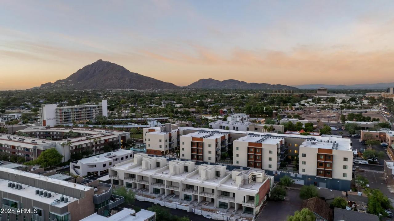 Real Estate Picture 17