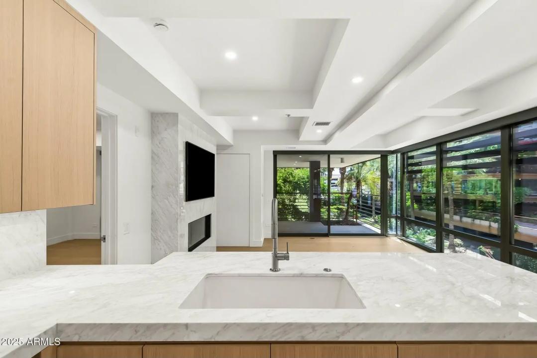 Real Estate Picture 21