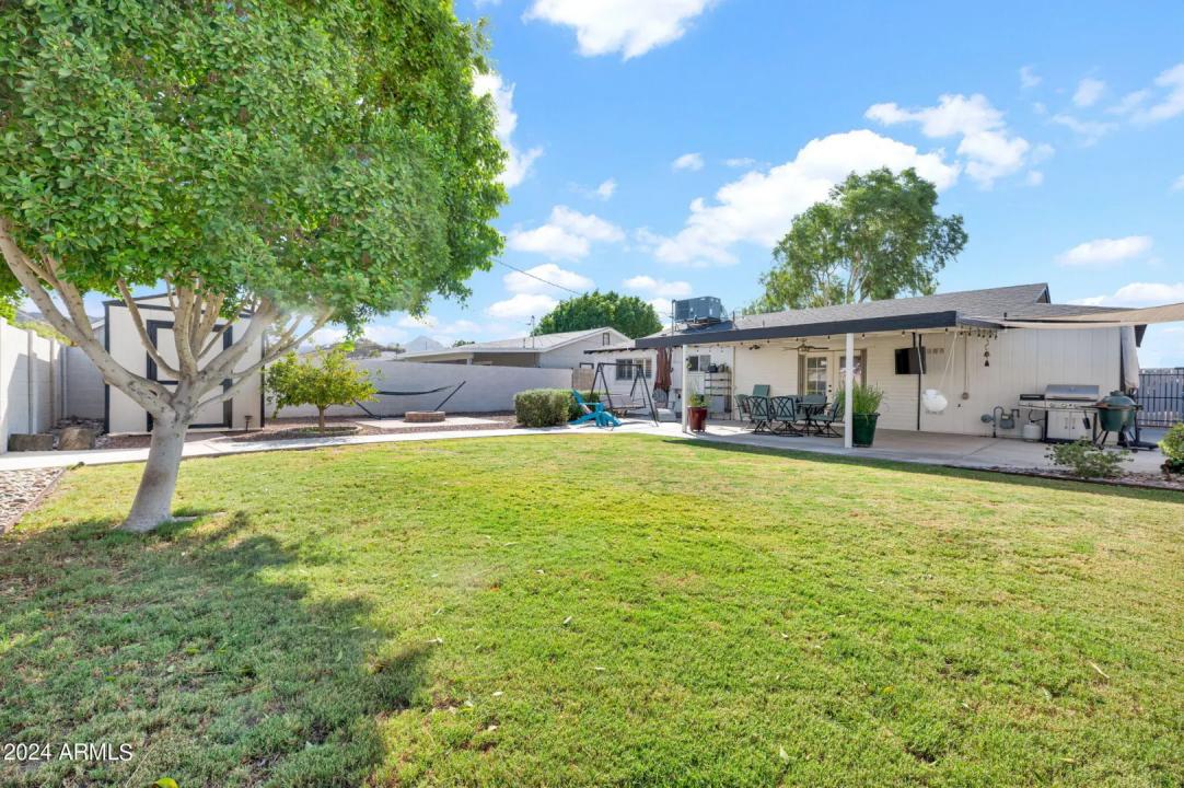 Real Estate Picture 20