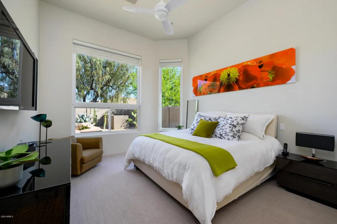 Real Estate Picture 25
