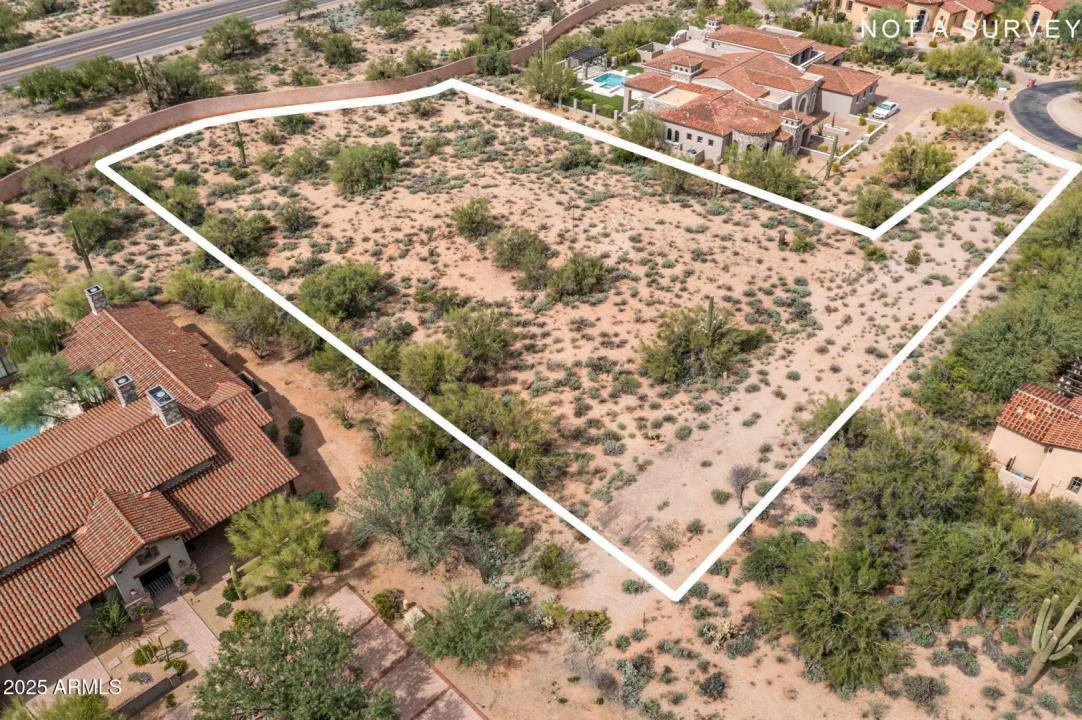 Real Estate Picture 7