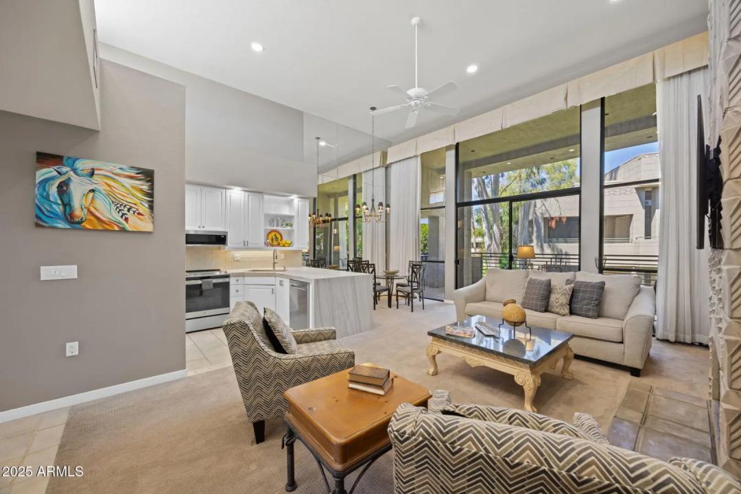 Real Estate Picture 8