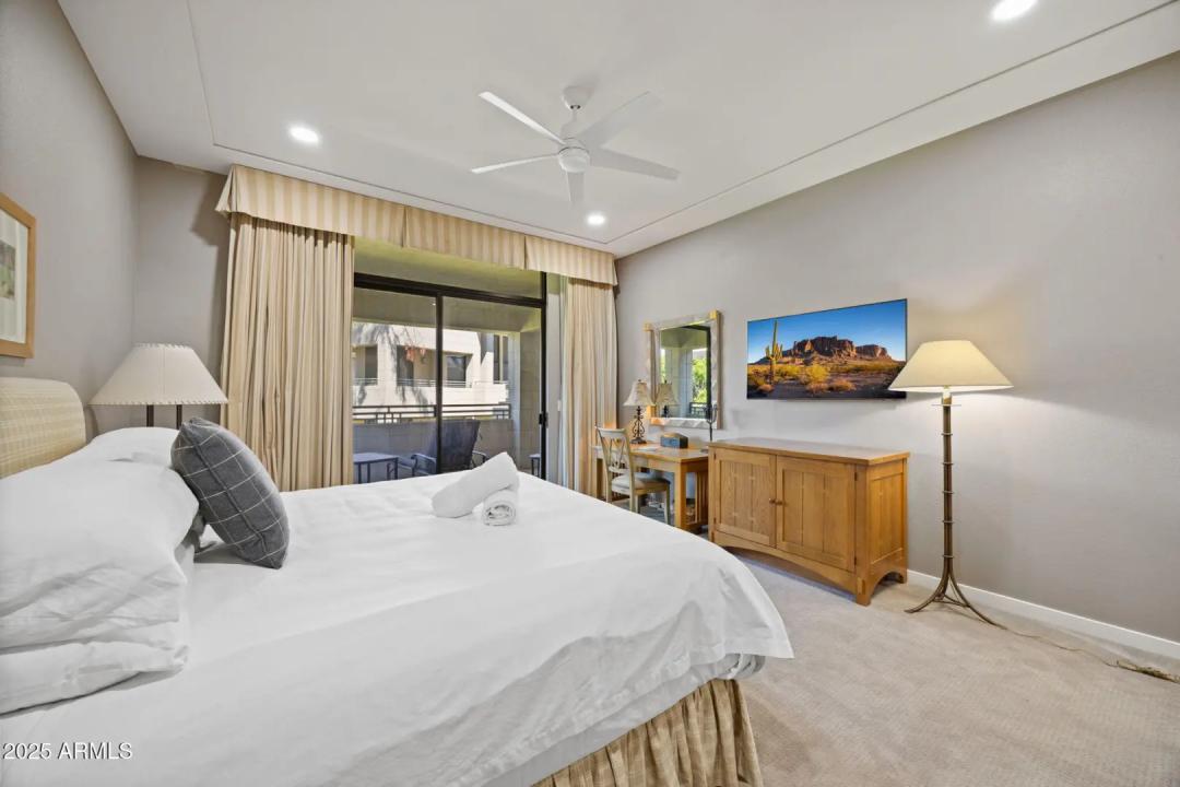 Real Estate Picture 22