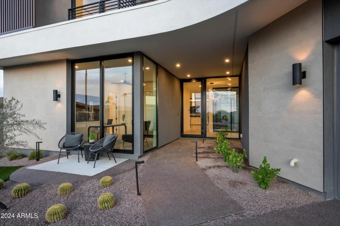 Real Estate Picture 2