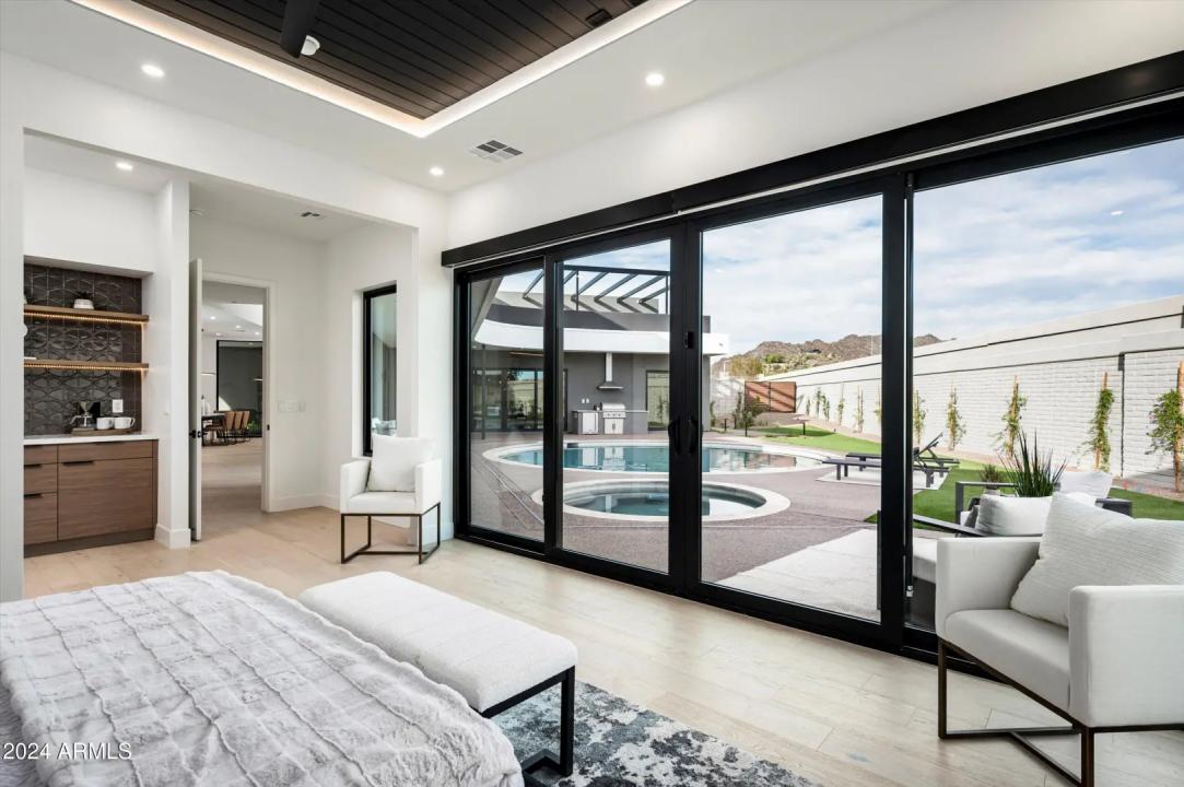 Real Estate Picture 17