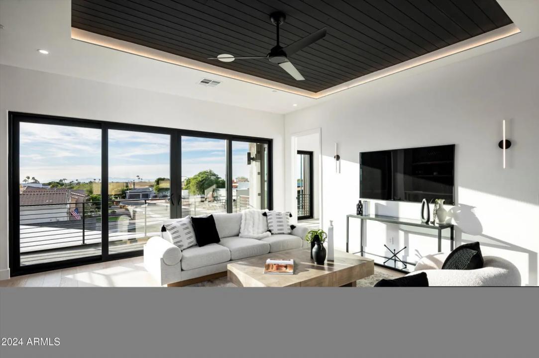 Real Estate Picture 26