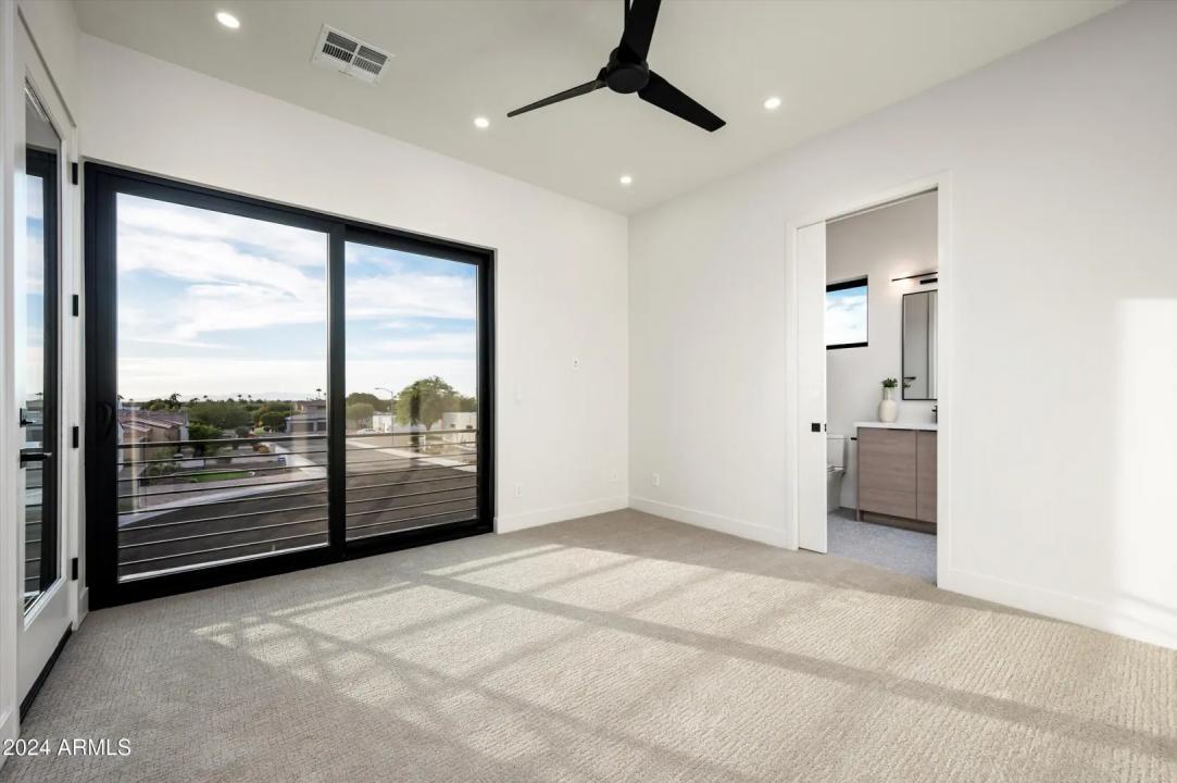Real Estate Picture 29