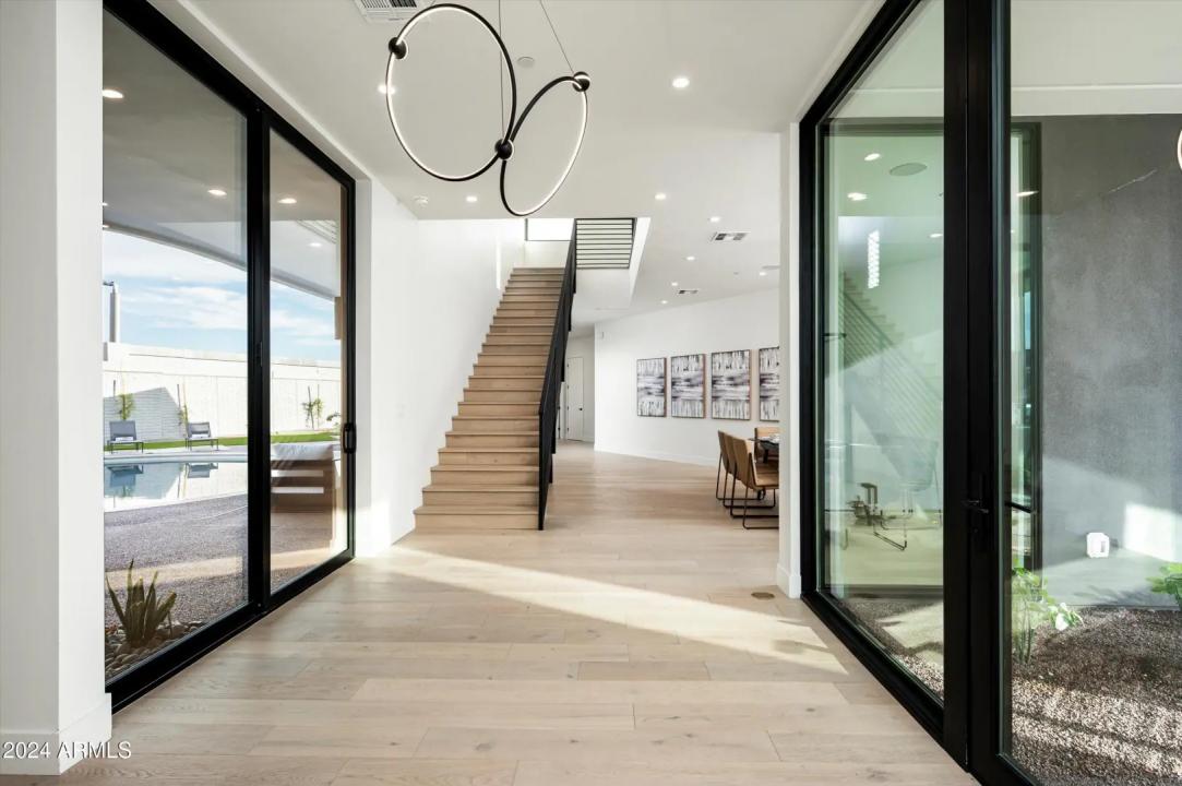 Real Estate Picture 37