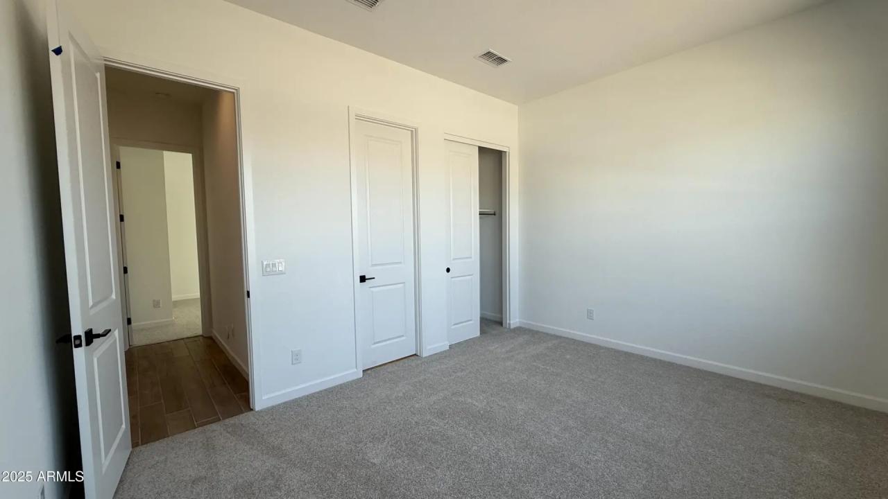 Real Estate Picture 6
