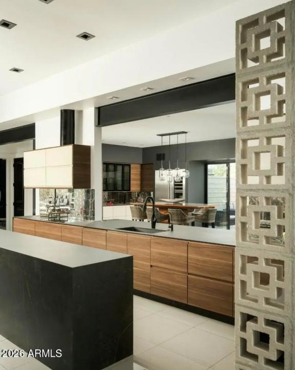 Real Estate Picture 16