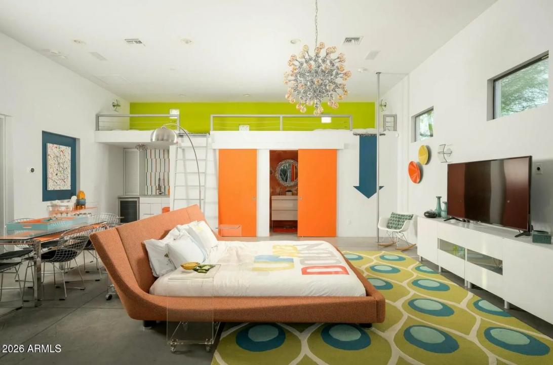 Real Estate Picture 32