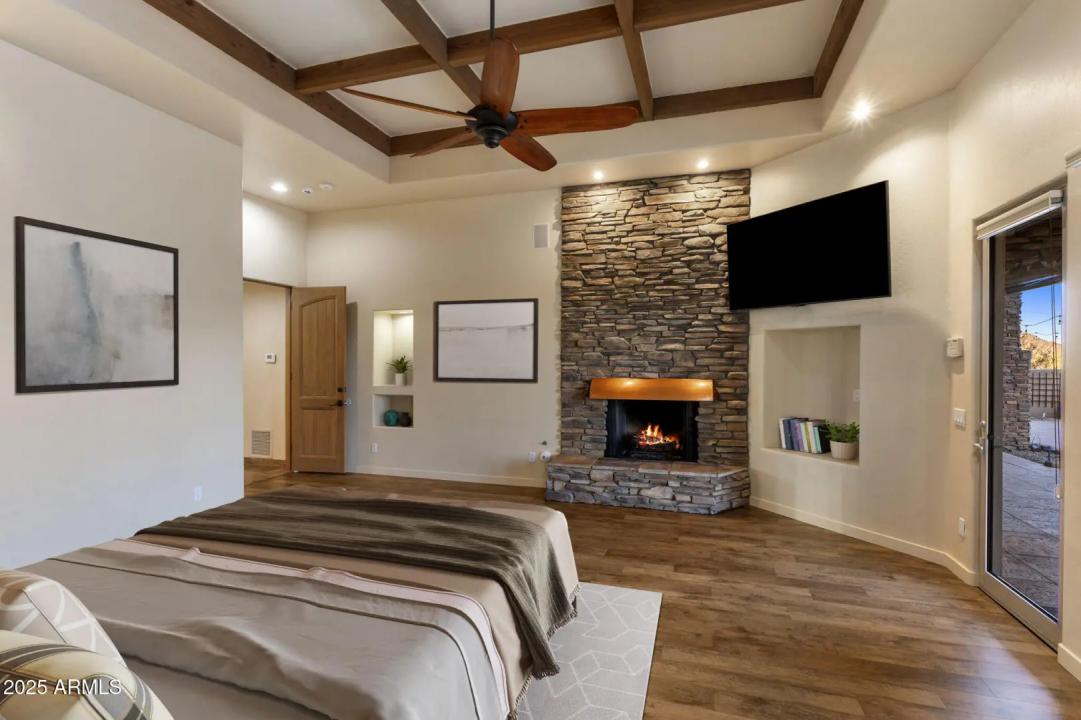 Real Estate Picture 82