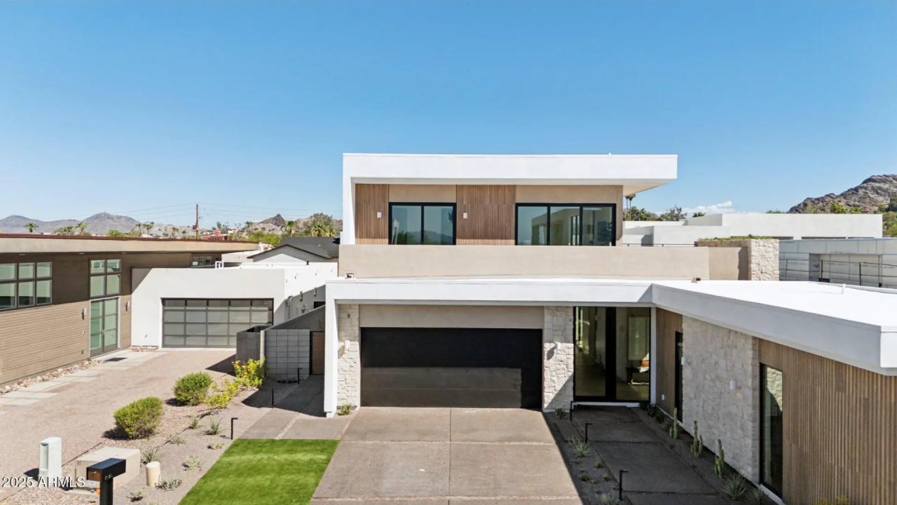 Real Estate Picture 7