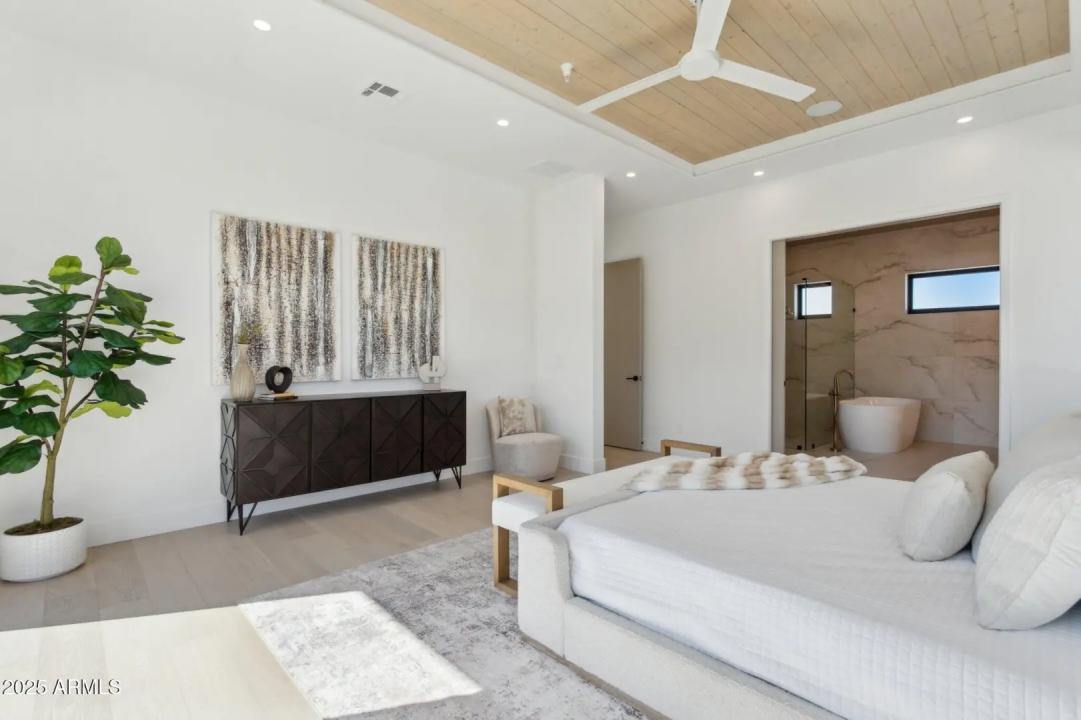 Real Estate Picture 27