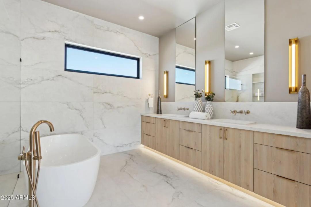 Real Estate Picture 29