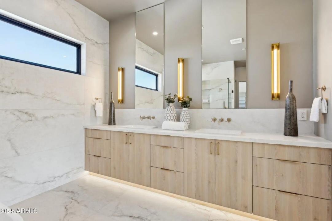Real Estate Picture 31