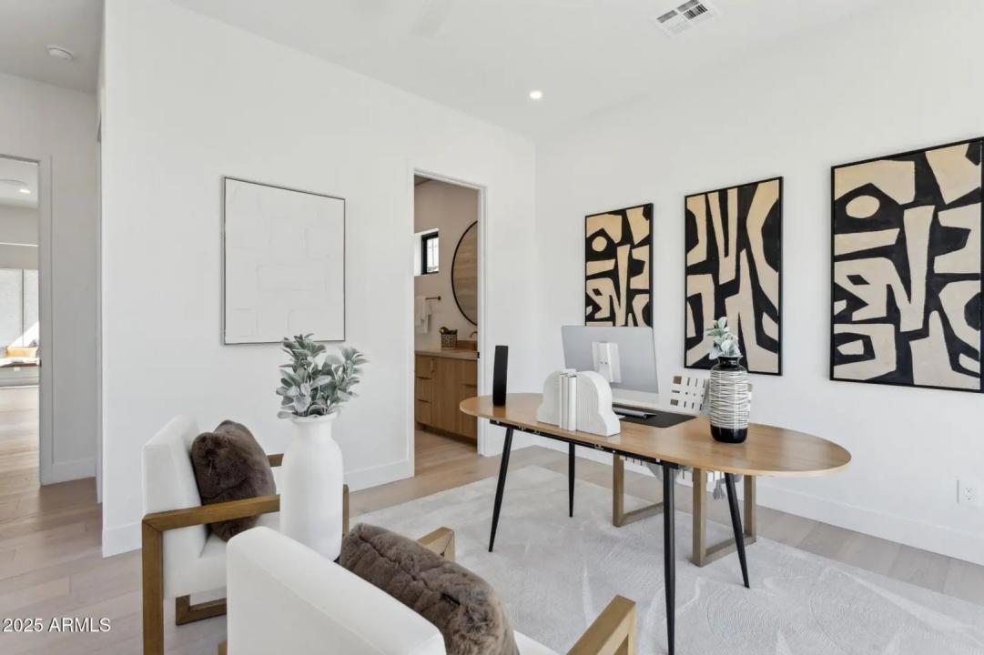 Real Estate Picture 35