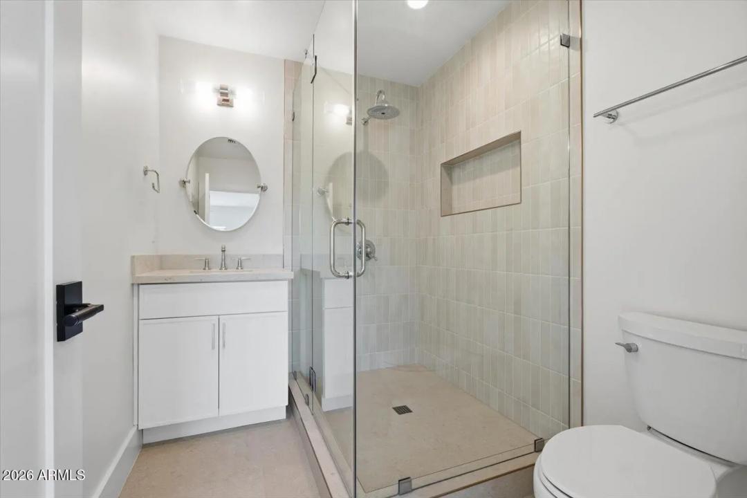 Real Estate Picture 18