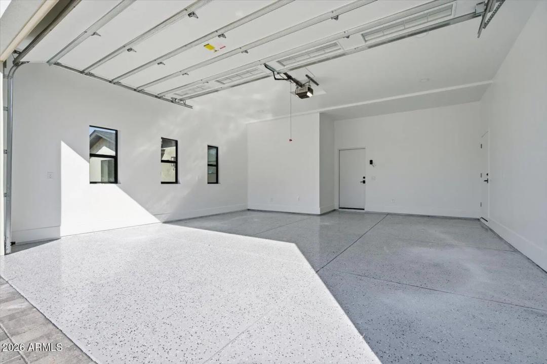 Real Estate Picture 22