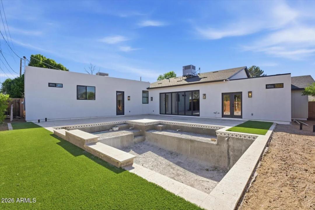 Real Estate Picture 25