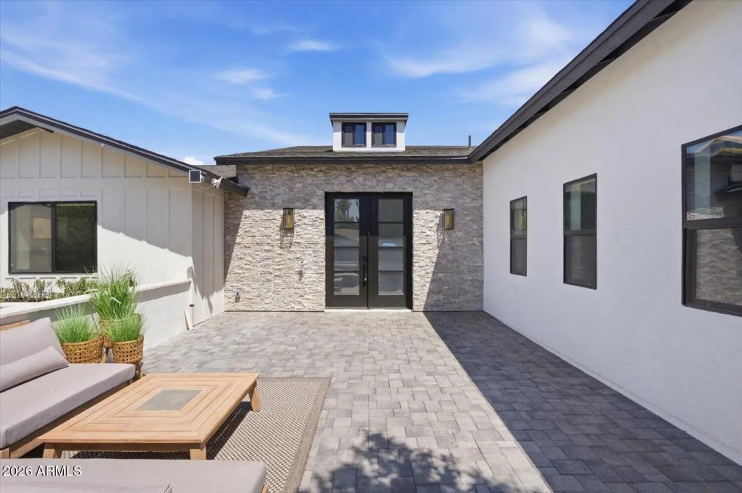 Real Estate Picture 2