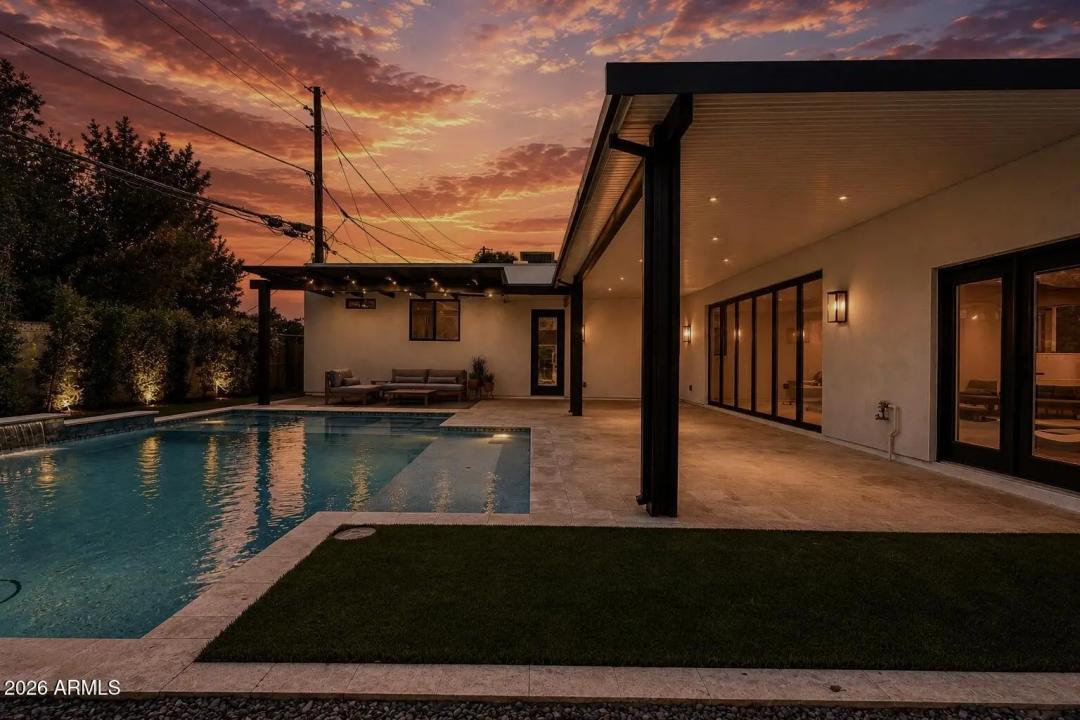 Real Estate Picture 6