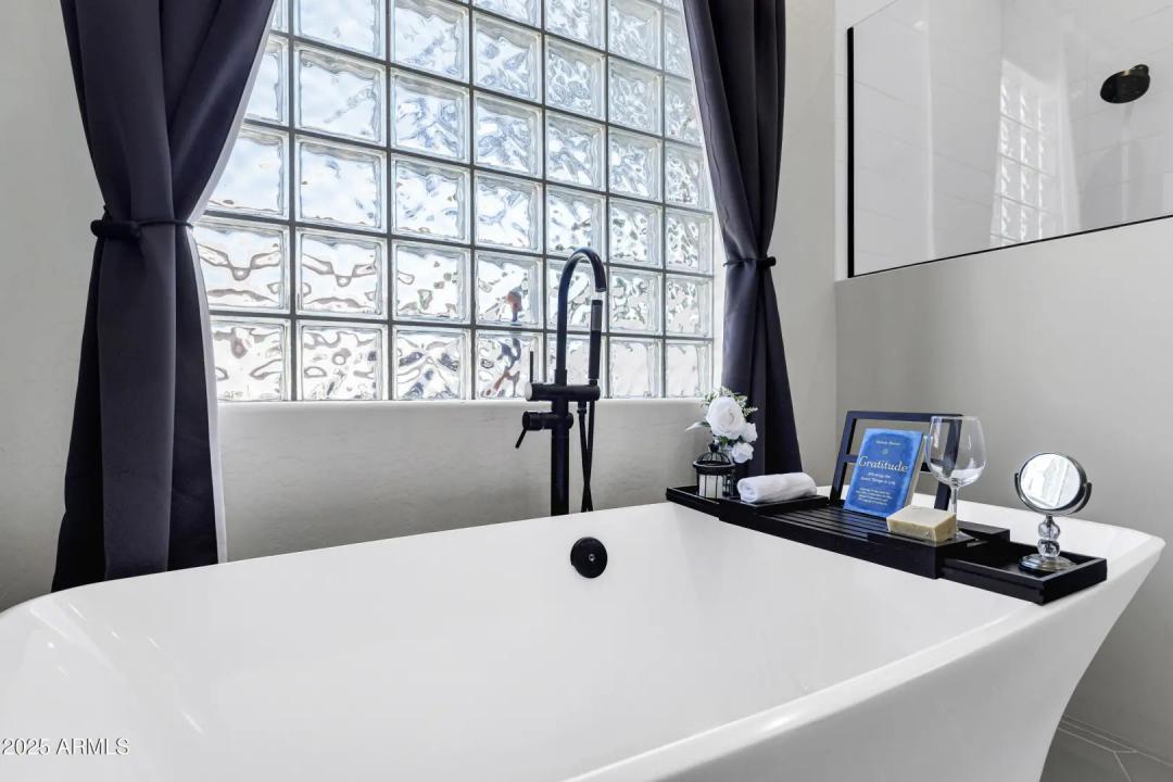 Real Estate Picture 41