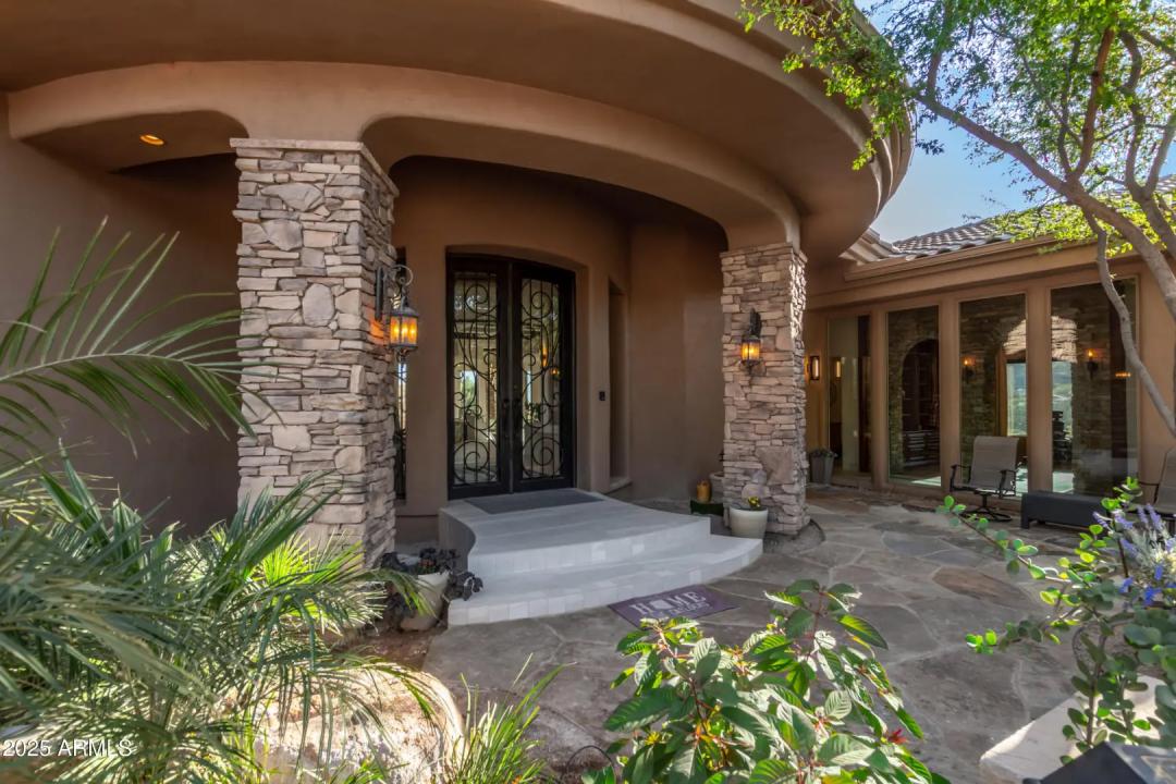 Real Estate Picture 5