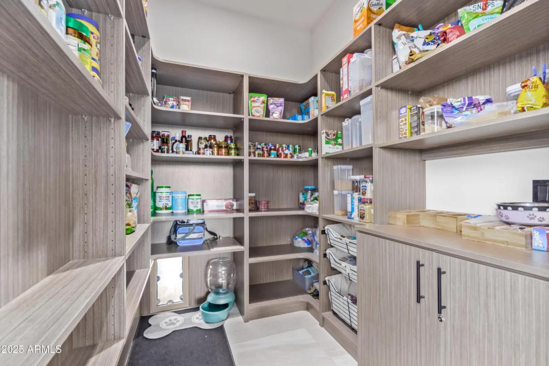 Real Estate Picture 21