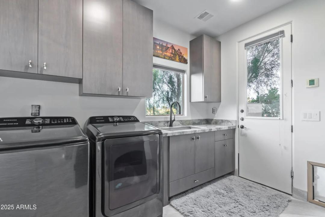 Real Estate Picture 44