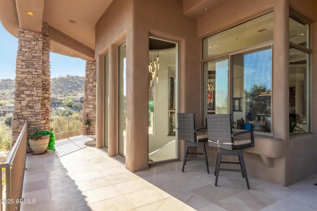 Real Estate Picture 50