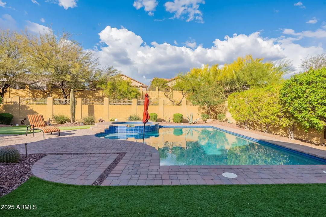 Real Estate Picture 46