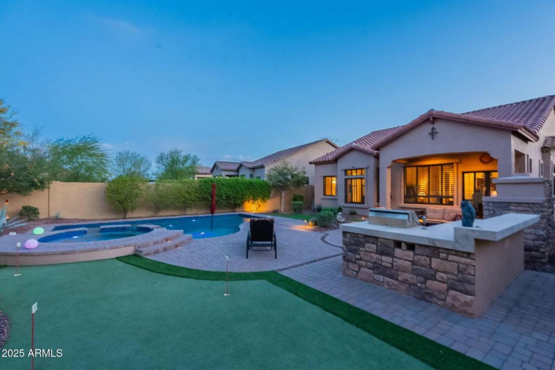 Real Estate Picture 75