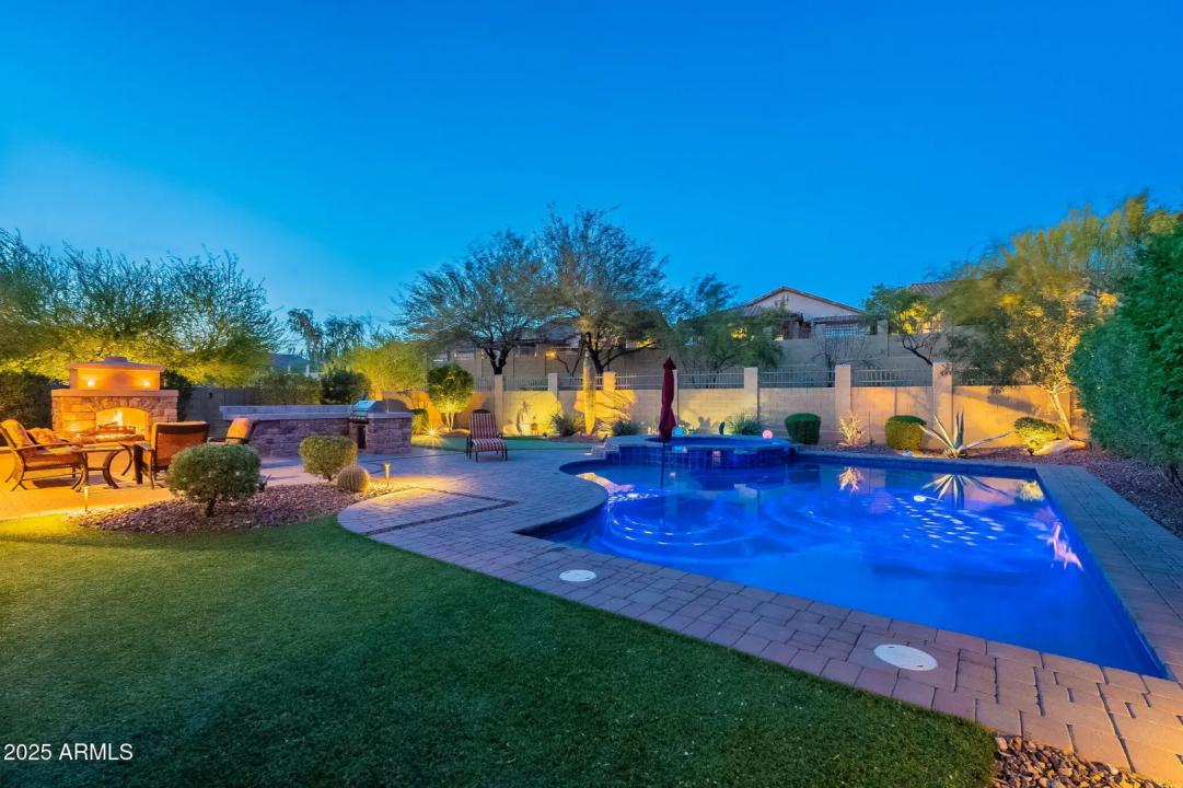 Real Estate Picture 96