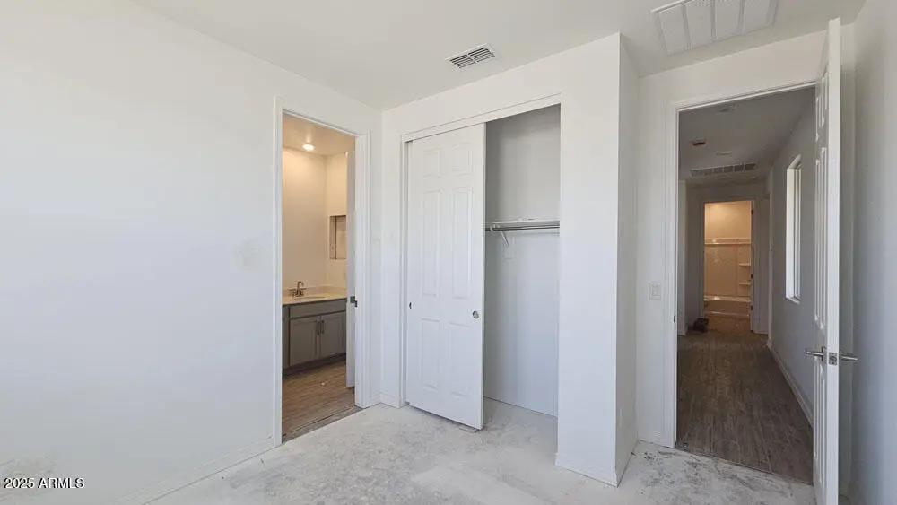 Real Estate Picture 6