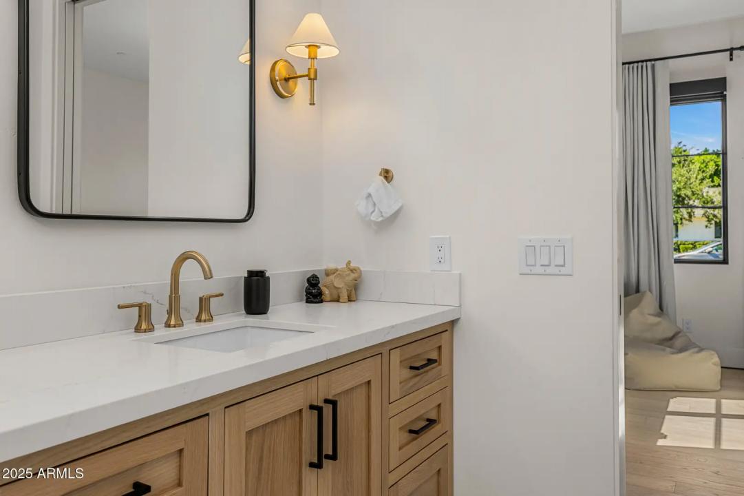 Real Estate Picture 36