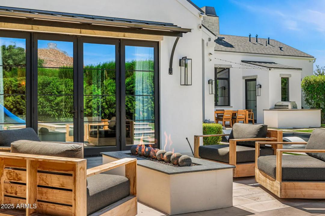 Real Estate Picture 50