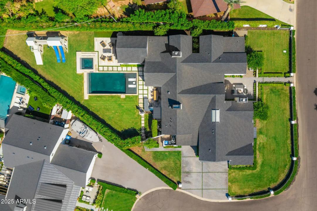 Real Estate Picture 53