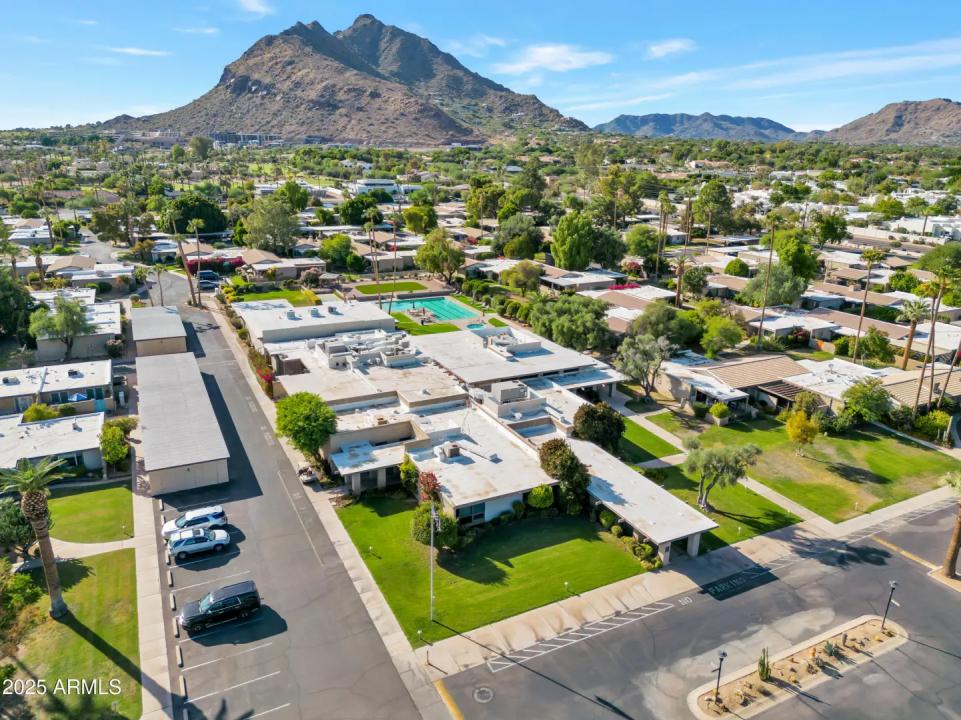 Real Estate Picture 38