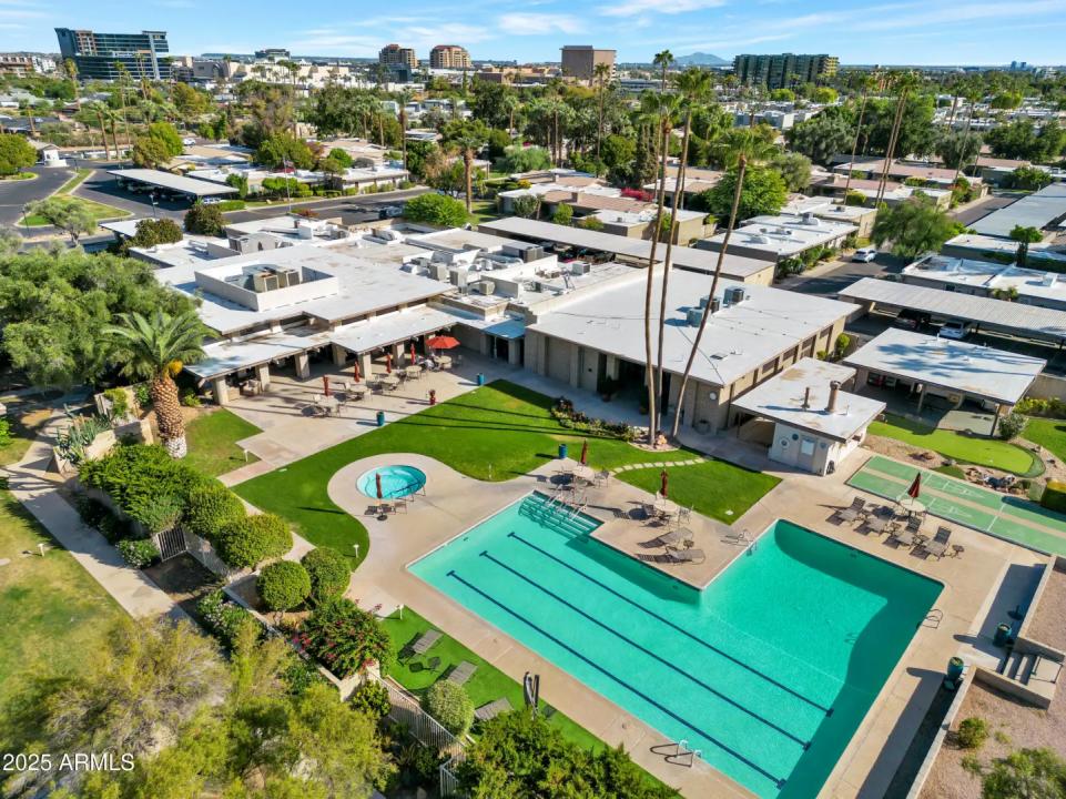 Real Estate Picture 39