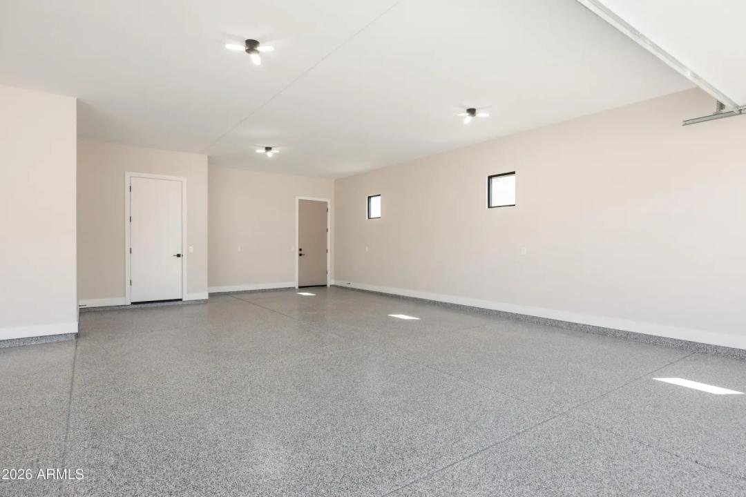 Real Estate Picture 6