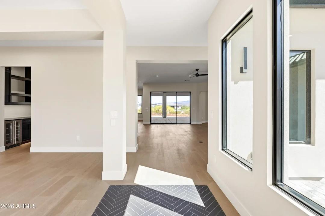 Real Estate Picture 9