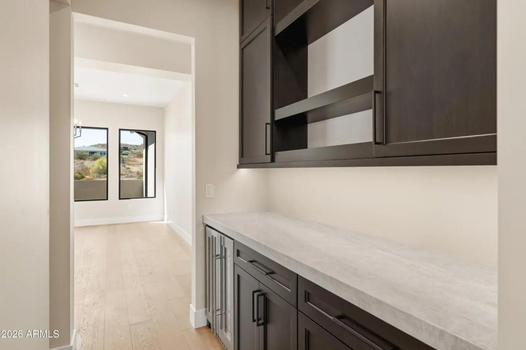 Real Estate Picture 18